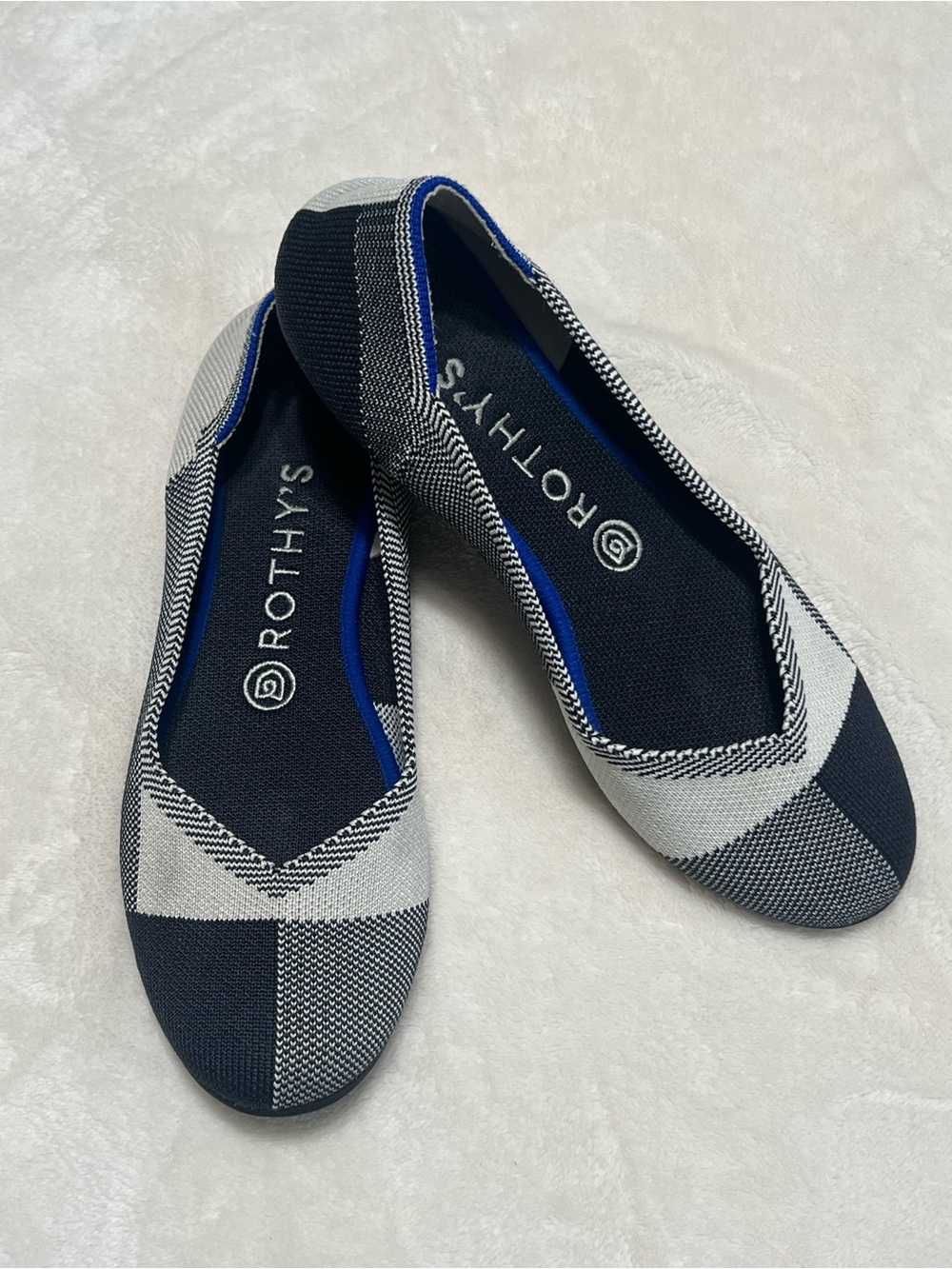 Rothy’s The Flat Size 7.5 Black Ivory Geometric Colorblock Knit Ballet Flats - Picture 2 of 10